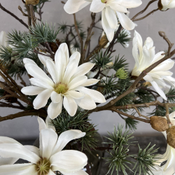 Kunstig Buket - Stjerne Magnolia &amp; L�rkegrene